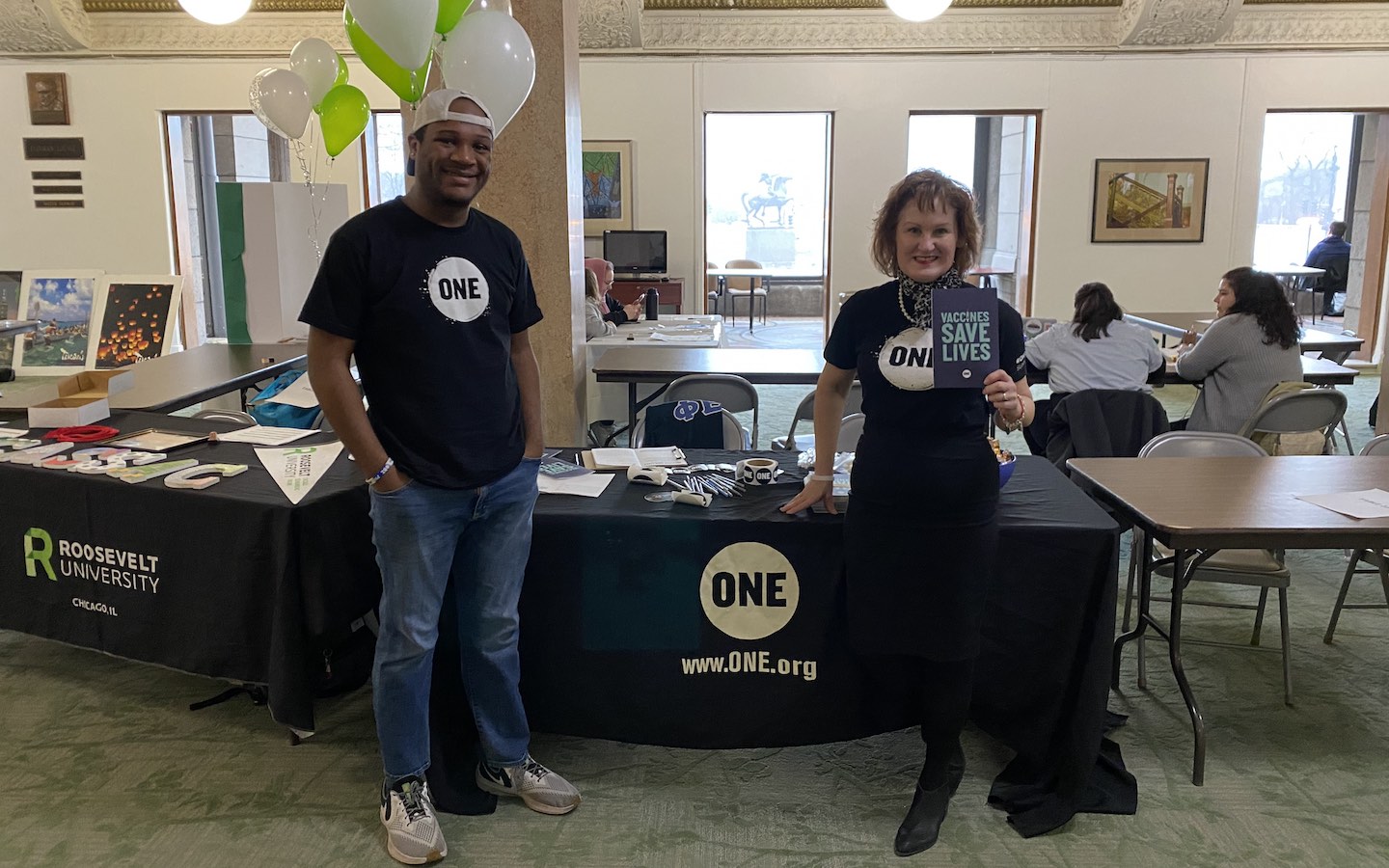 La Vonne Downey (right) at a ONE table in Spertus Lounge, January 2020.